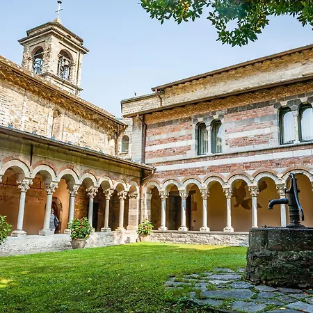 Sole 2 Terrassen Mit Pool Og Appartement Colico