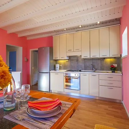 Sole 2 Terrassen Mit Pool Og Colico